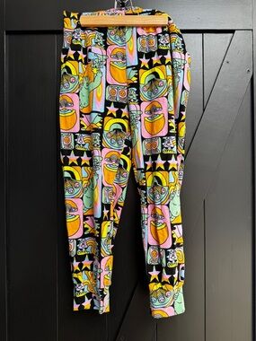 Nooworks Joggers in Dreyfus Medium – Excellent Condition – psychedelic & comfy!